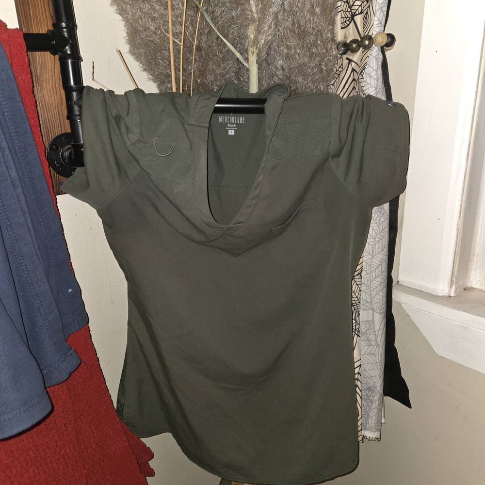 Med Couture Forest Green Short Sleeve Top